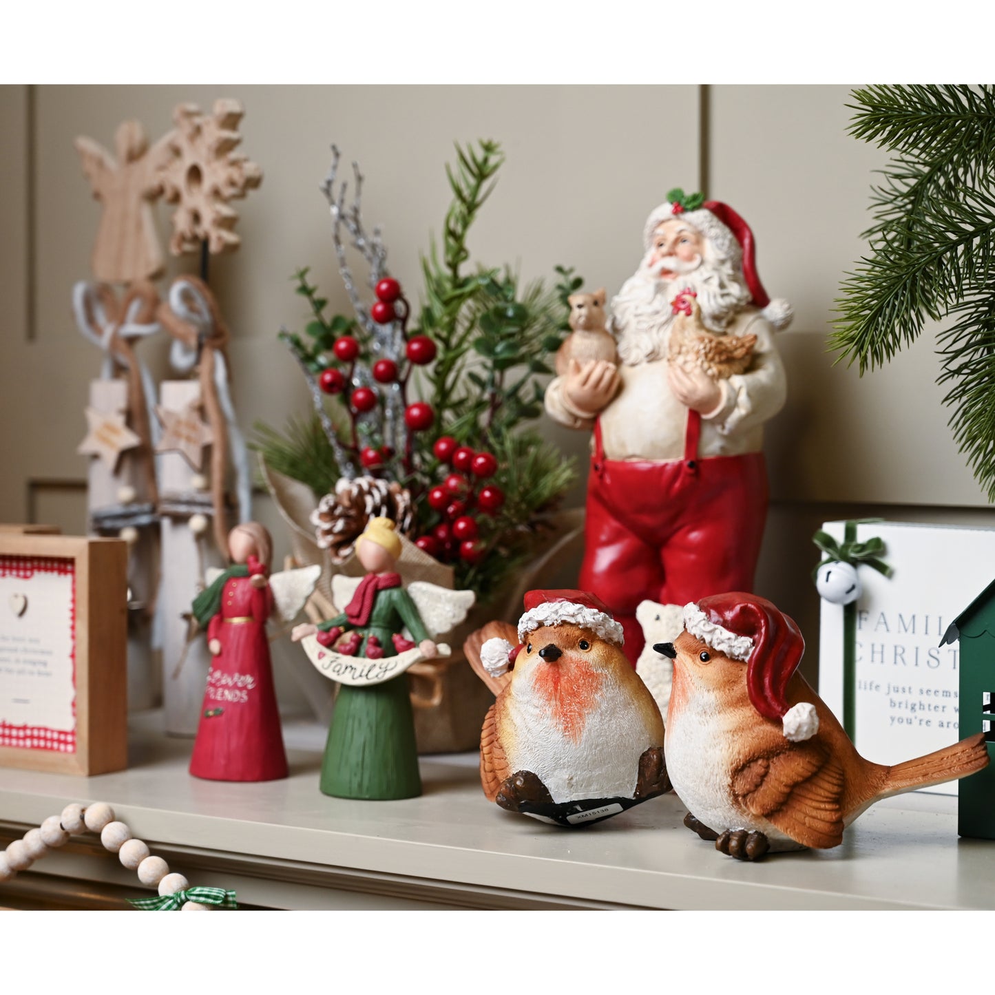 The Seasonal Gift Co Christmas Santa & Chickens