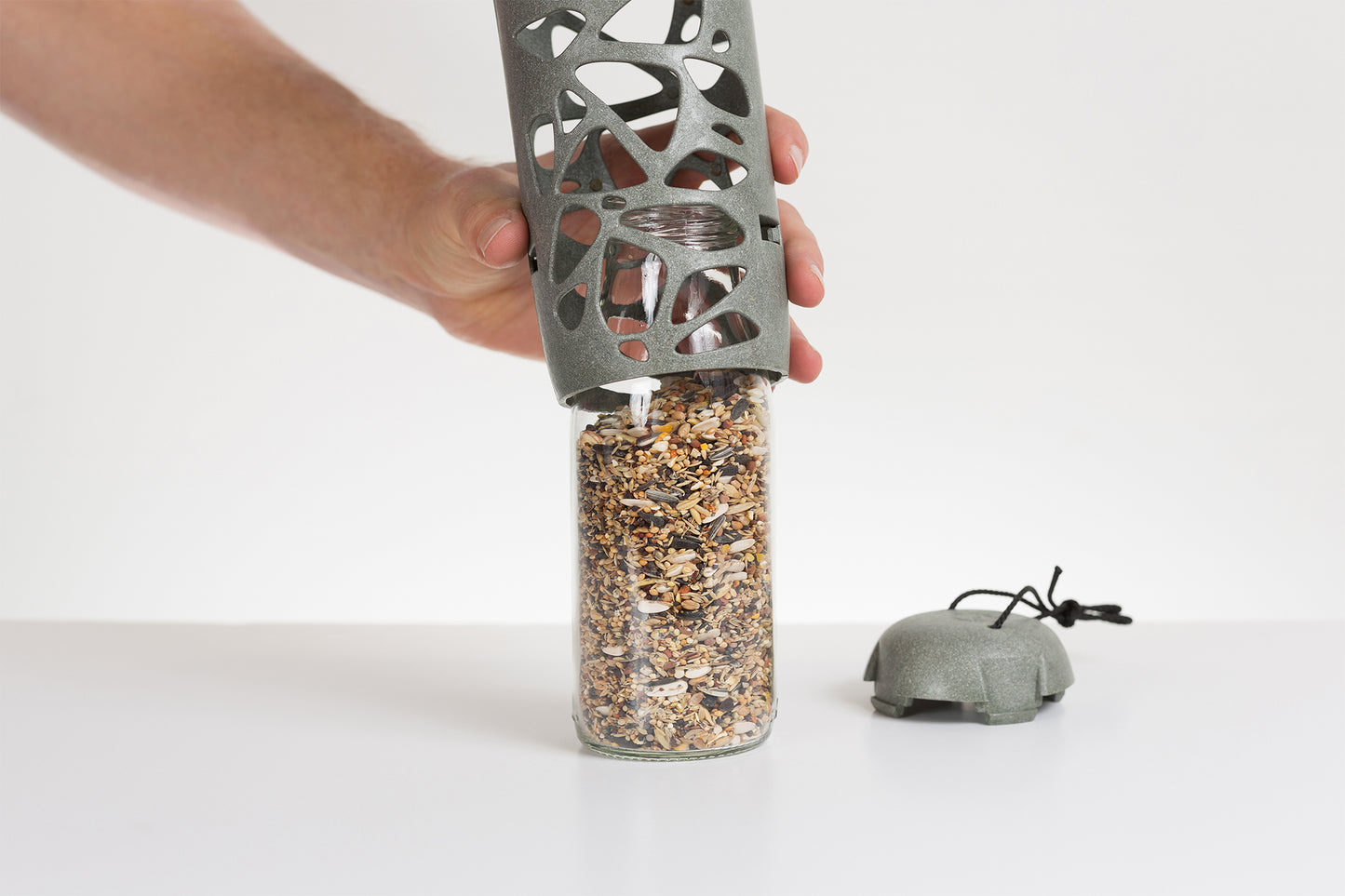 Tara Corn/Treat Feeder
