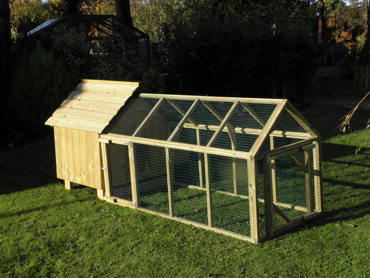 Peckingham palace with 6ft run