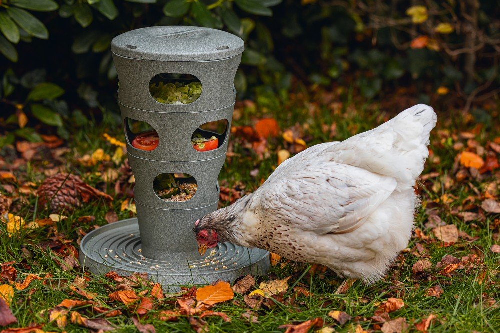 Beeztees Chicken Feed Tower
